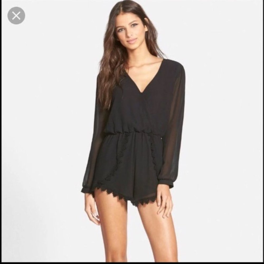 ASTR Black Long Sleeve Romper